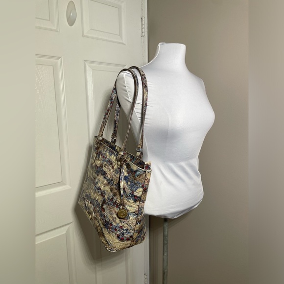 BRAHMIN MEDIUM MISHA TOTE Croc embossed leather in Stratus Melbourne - Picture 14 of 14